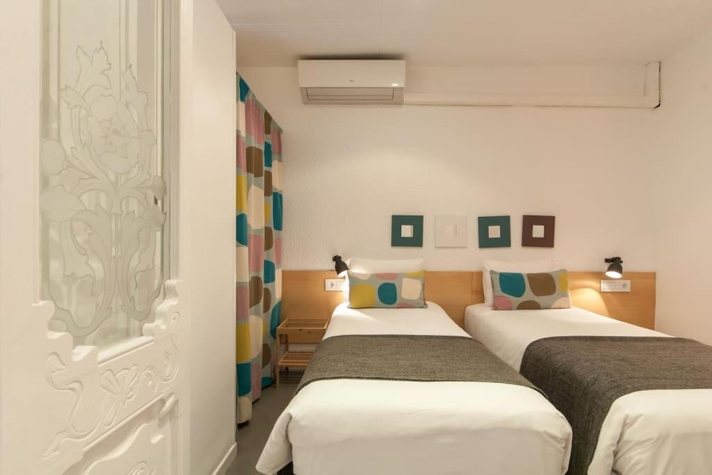 Apartment Charm And Privacy In Gothic Quarter - By Myrentalhost *