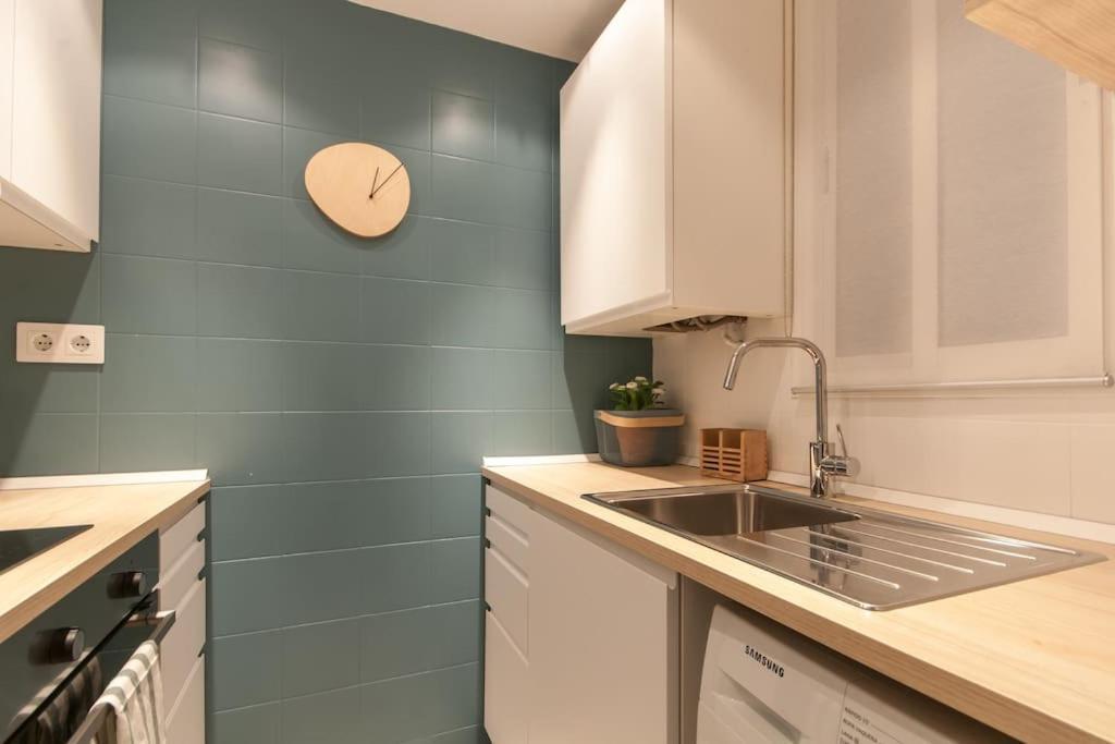 Charm And Privacy In Gothic Quarter - By Myrentalhost Apartment