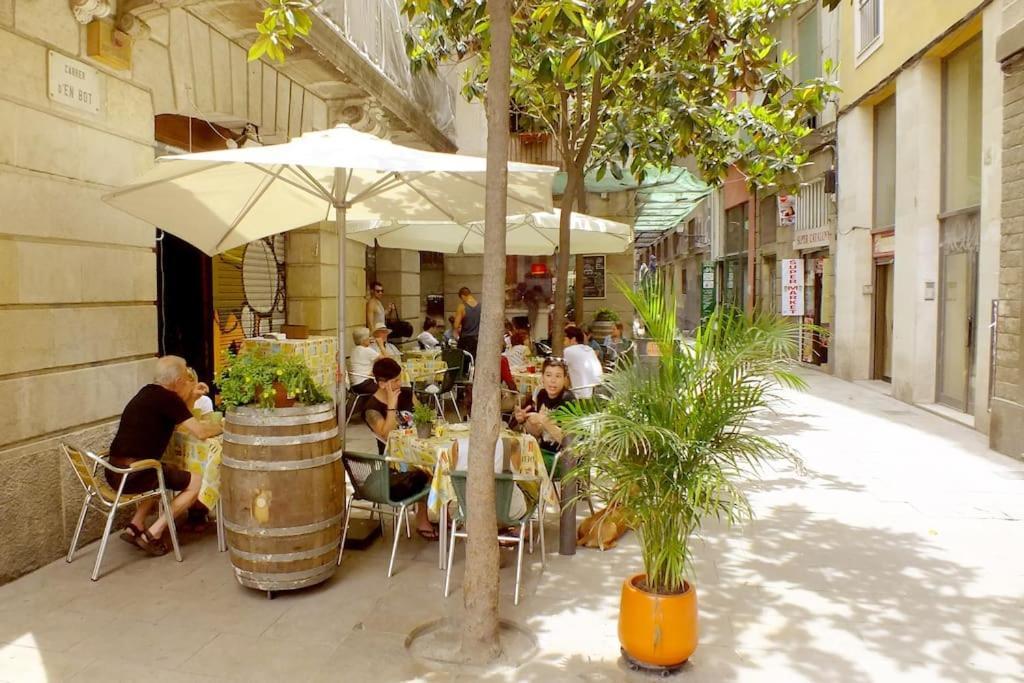 Charm And Privacy In Gothic Quarter - By Myrentalhost Apartment *